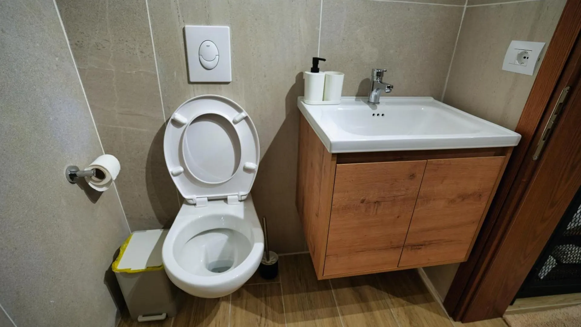 بيت ضيافة فندق Amalia'S House Gjirokastër ألبانيا